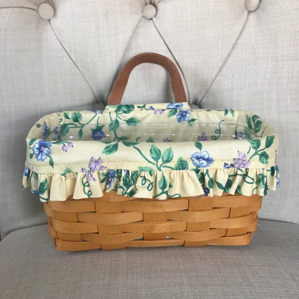 Adorable Longaberger woven basket